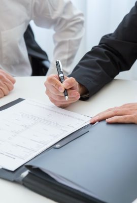 pexels-kampus-production-8428076